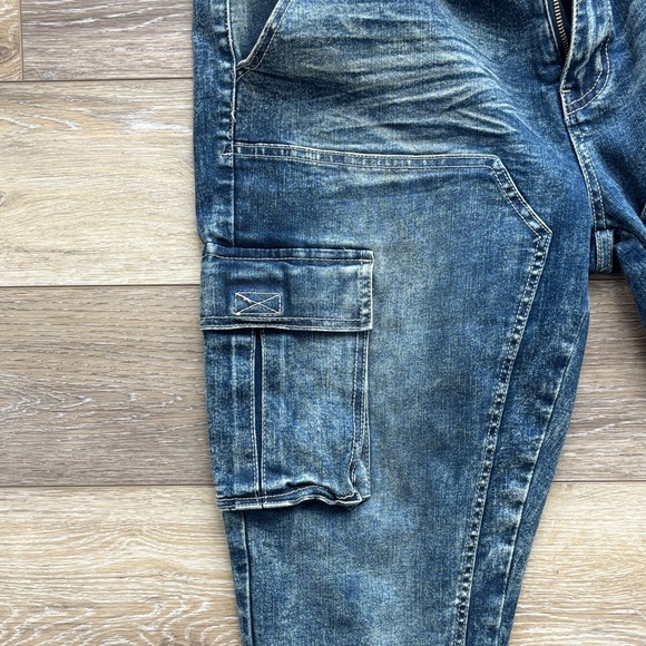 Men's Blue Denim Cargo Jeans - Picture 3 of 4